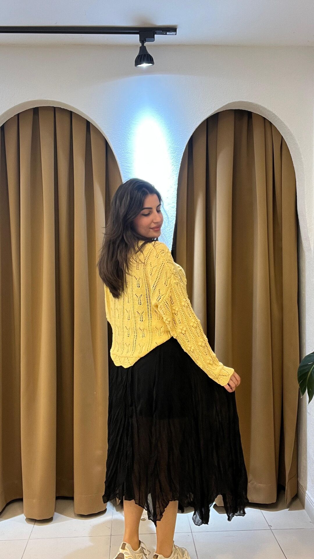 SİYAH ASİMETRİK KESİM TÜL ETEK