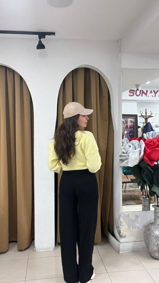 SİYAH KESİM RAHAT PANTOLON