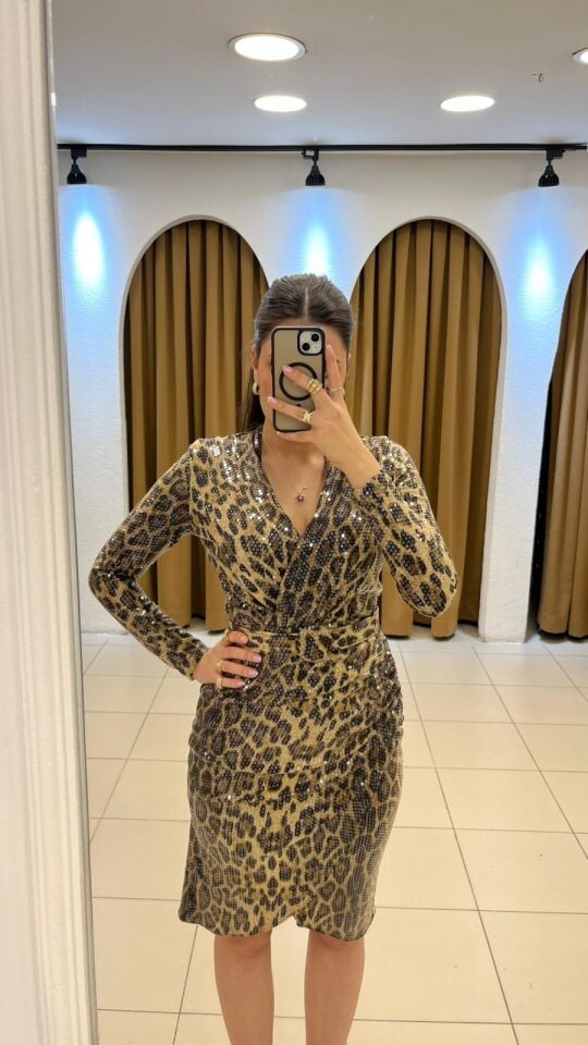 LEOPAR DESENLİ KEMERLİ MİDİ BOY PAYETLİ ABİYE