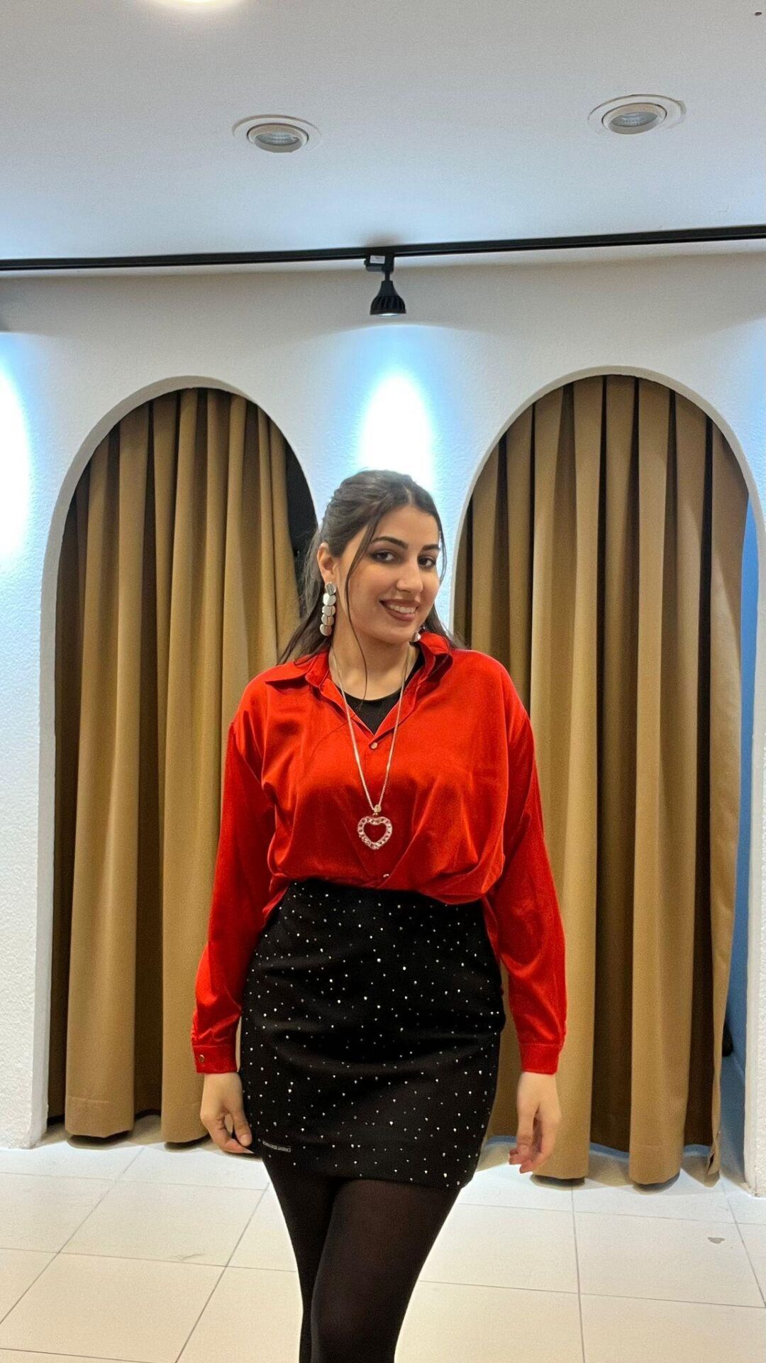 SİYAH TAŞLI ETEK M - Siyah