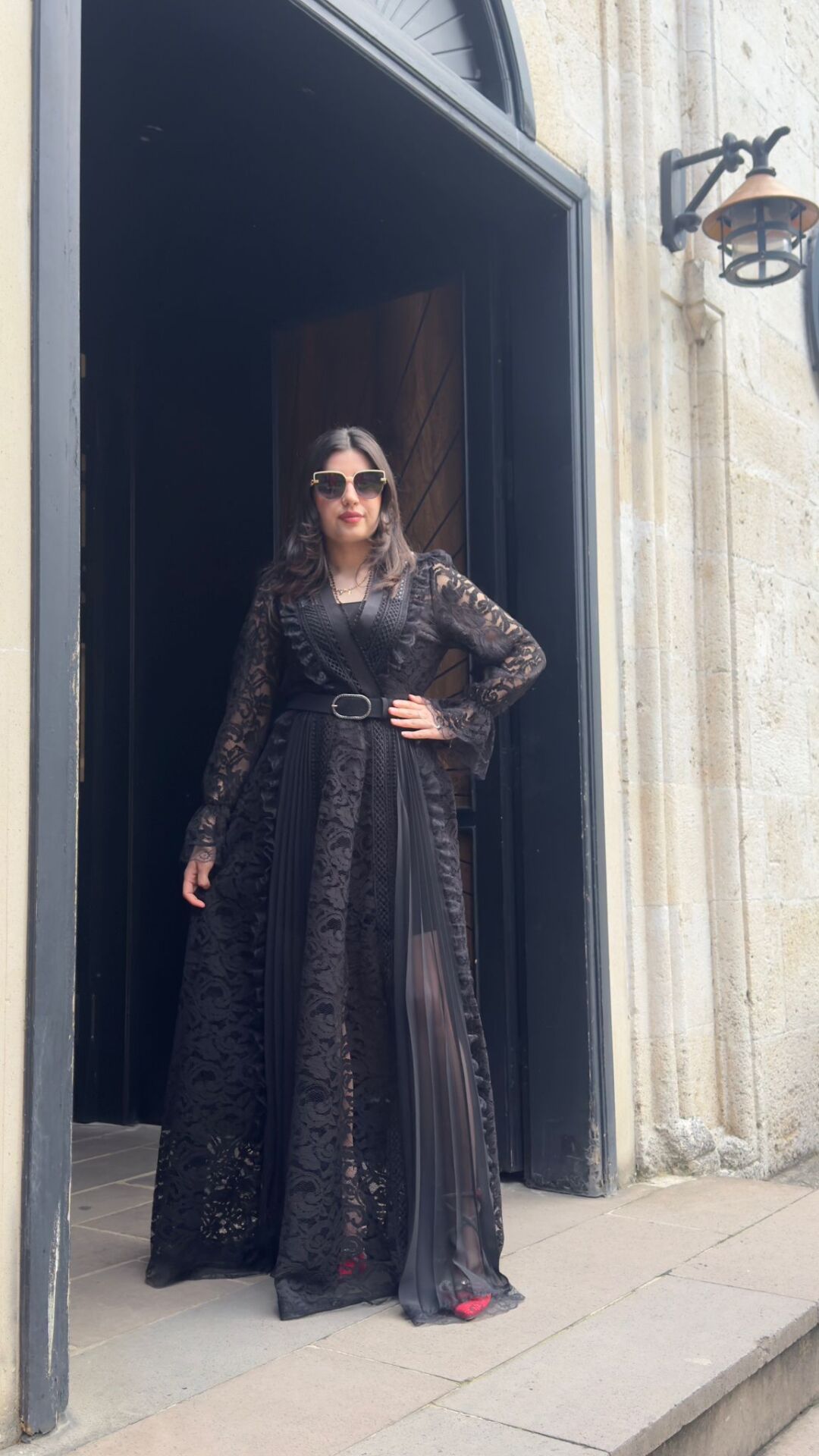 SİYAH İTHAL DANTEL TASARIM ELBİSE