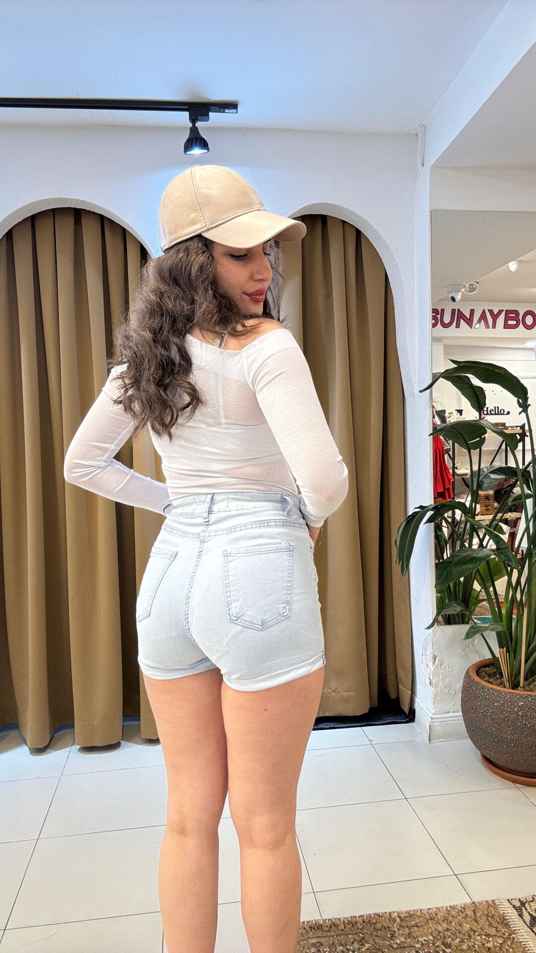 MAVİ LİKRALI KOT ŞORT