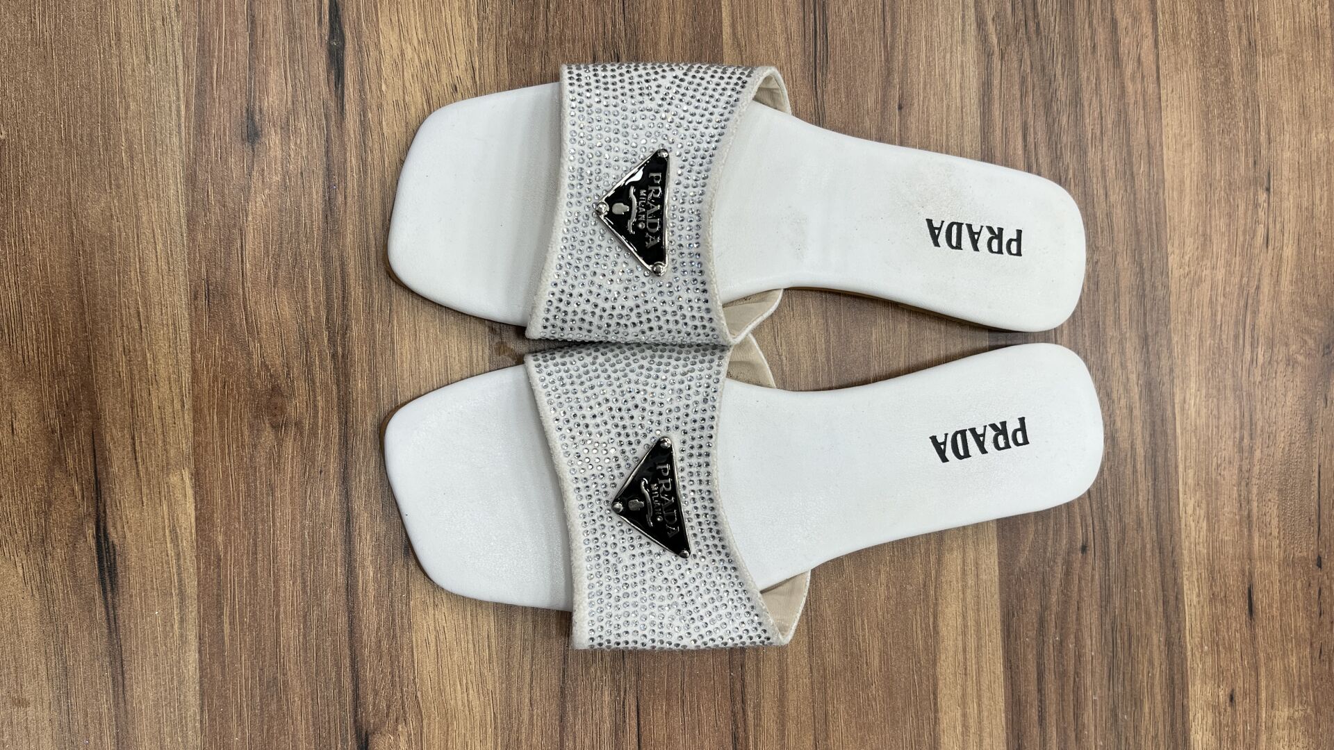 BEYAZ TAŞLI TERLİK