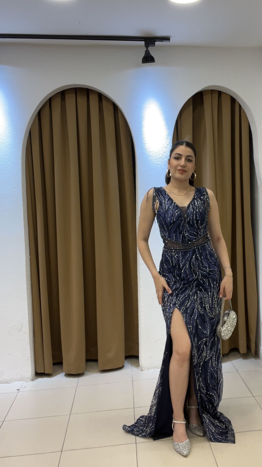 LACİVERT KALIN ASKILI TAŞLI  YIRTMAÇLI ABİYE